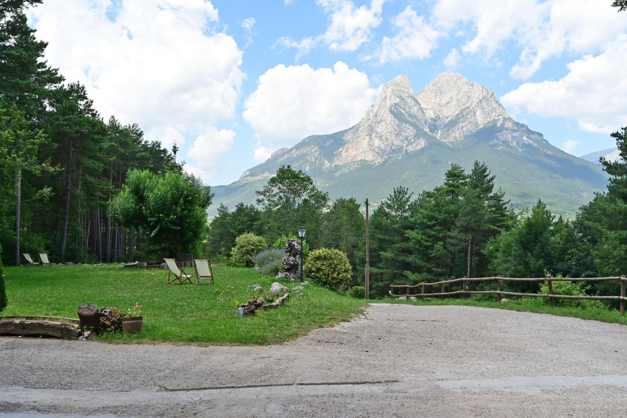 מלון Saldés L'Indret Del Pedraforca Adults Only מראה חיצוני תמונה